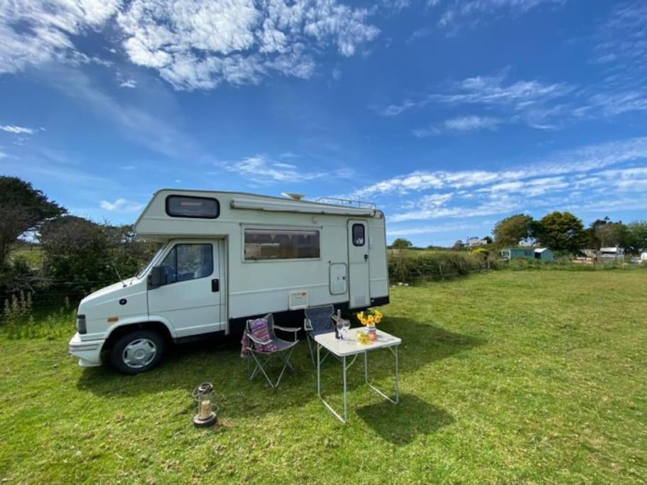 Lily Cosy Campervan With Sea Views & Amazing Sunrises St Ives Εξωτερικό φωτογραφία